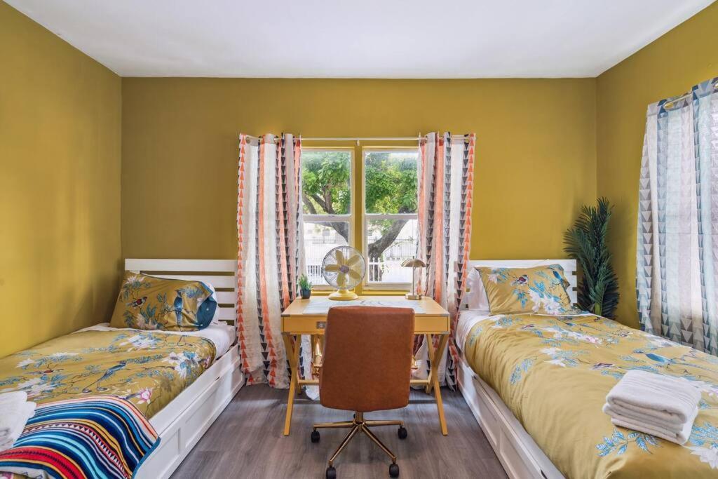 New! Havana Nights Villa ! Walk To Calle Ocho! Miami Buitenkant foto